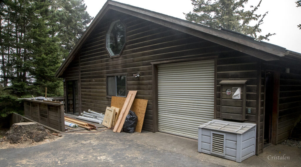 The exterior of the building when it was a business/workplace.